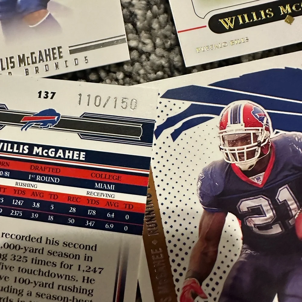 Lot of 28 Willis McGahee football cards Buffalo Bills Miami Baltimore Ravens